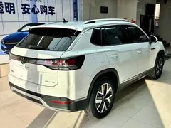 2023 Volkswagen Tayron 280TSI 2WD Plus, белый — фото 3