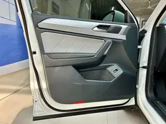 2023 Volkswagen Tayron 280TSI 2WD Plus, белый — фото 20