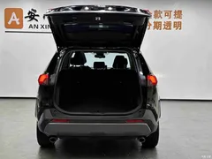 2022 Toyota RAV4 2.0L CVT 2WD Fashion Plus — фото 5