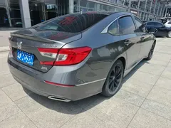 2018 Honda Accord 260TURBO Elite VI — фото 2