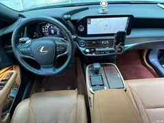 2023 Lexus LS 500h Excellence, чёрный — фото 6