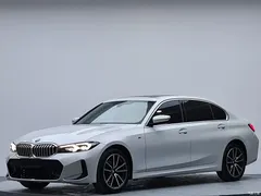 2023 BMW 3 Series 320Li M Sport Package, белый — фото 4