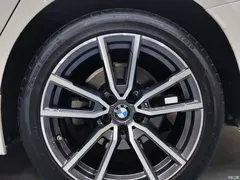 2023 BMW 3 Series 320Li M Sport Package, белый — фото 15