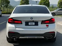 2021 BMW 5 Series 525Li M, белый — фото 5