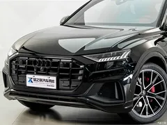 2022 Audi Q8 55 TFSI exclusive dynamic model, чёрный — фото 2