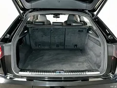 2022 Audi Q8 55 TFSI exclusive dynamic model, чёрный — фото 25