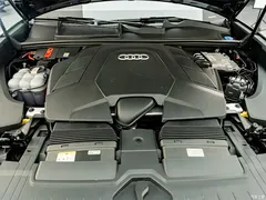 2022 Audi Q8 55 TFSI exclusive dynamic model, чёрный — фото 26