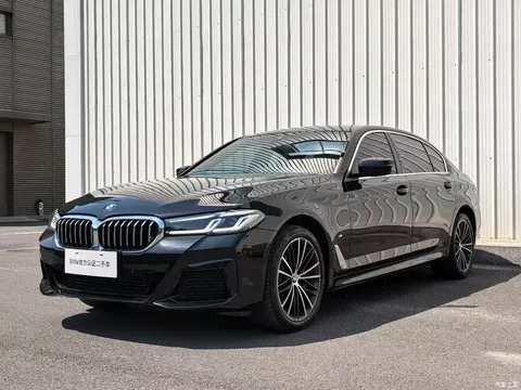 2022 BMW 5 Series 530Li Leading M Sport Package