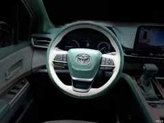 2021 Toyota Sienna 2.5L Hybrid Comfort, белый — фото 10