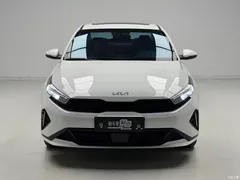 2023 Kia K3 1.5L CVT Luxury, белый — фото 2