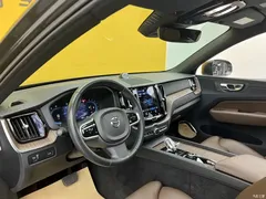 2022 Volvo XC60 B5 4WD Zhiyuan Luxury — фото 9