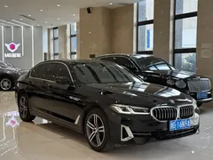 2023 BMW 5 Series 530Li Leading Luxury Package, чёрный — фото 3