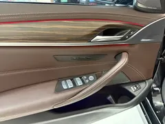2023 BMW 5 Series 530Li Leading Luxury Package, чёрный — фото 10
