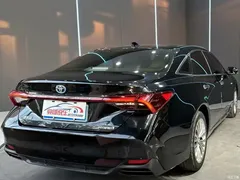 2019 Toyota Avalon Hybrid 2.5L XLE Premium National VI — фото 6