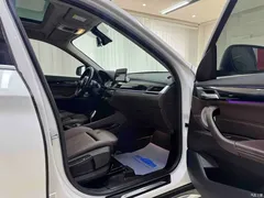 2021 BMW X1 sDrive20Li Exclusive, белый — фото 10