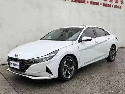 2023 Hyundai Elantra 1.5L CVT LUX Premium
