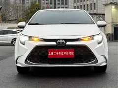 2022 Toyota Levin Hybrid 1.8H E-CVT Luxury, белый — фото 1