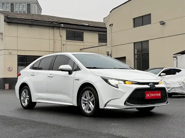 2022 Toyota Levin Hybrid 1.8H E-CVT Luxury