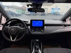 2022 Toyota Levin Hybrid 1.8H E-CVT Luxury, белый — фото 6