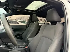 2022 Toyota Levin Hybrid 1.8H E-CVT Luxury, белый — фото 17