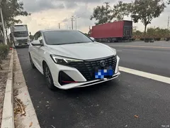 2023 Changan EADO Enjoy PLUS Blue Whale NE 1.4T GDI DCT Premium, белый — фото 2