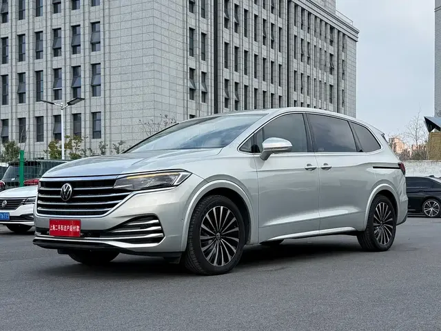 2022 Volkswagen Viloran 380TSI Premium