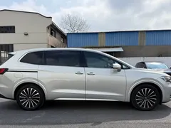 2022 Volkswagen Viloran 380TSI Premium — фото 4