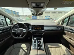 2022 Volkswagen Viloran 380TSI Premium — фото 5