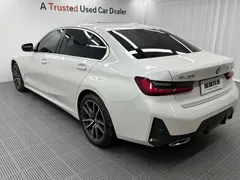 2023 BMW 3 Series 320Li M, белый — фото 6