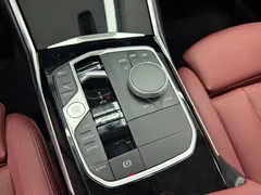 2023 BMW 3 Series 320Li M, белый — фото 13