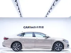 2022 Volkswagen Passat 330TSI Star Elite — фото 2