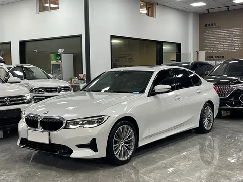 2022 BMW 3 Series modified 320i sports package
