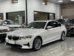 2022 BMW 3 Series modified 320i sports package, белый — фото 1