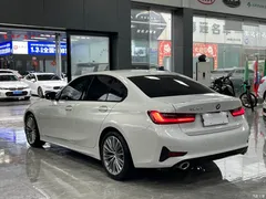 2022 BMW 3 Series modified 320i sports package, белый — фото 14