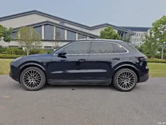 2022 Porsche Cayenne Cayenne 3.0T, чёрный — фото 2