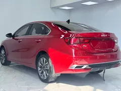 2021 Kia K3 1.5L CVT Fashion — фото 4