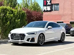 2021 Audi A5 Sportback 45 TFSI quattro, белый — фото 1