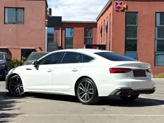 2021 Audi A5 Sportback 45 TFSI quattro, белый — фото 5
