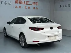 2021 Mazda 3 2.0L AT, белый — фото 11