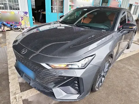 2022 Changan UNI-V 1.5T Premium