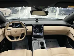 2022 Nio ET5 75kWh, синий — фото 13