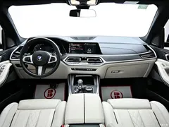 2022 BMW X7 xDrive40i Exclusive M Sports Package, чёрный — фото 14