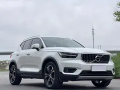 2021 Volvo XC40 4WD Sport, белый — фото 3