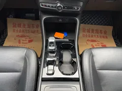 2021 Volvo XC40 4WD Sport, белый — фото 15