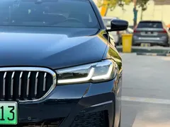 2022 BMW 5 Series 535Le PHEV M Sport Package, чёрный — фото 5