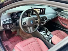 2022 BMW 5 Series 535Le PHEV M Sport Package, чёрный — фото 6