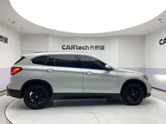 2021 BMW X1 sDrive20Li Fashion, белый — фото 4