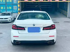 2022 BMW 5 Series 525Li, белый — фото 8