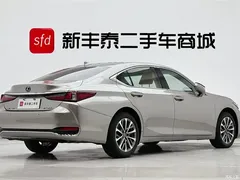 2021 Lexus ES 200 Excellence — фото 2