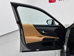 2021 Lexus ES 200 Excellence — фото 5
